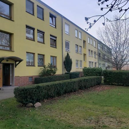 1-Zimmerappartment für Monteure, Handwerker, Studenten und Azubis mit eigenem Bad WC Salzgitter Exterior foto
